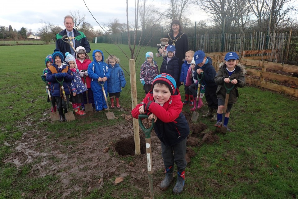 Croft Pupils kick start new mini-orchard | News | The Mersey Forest